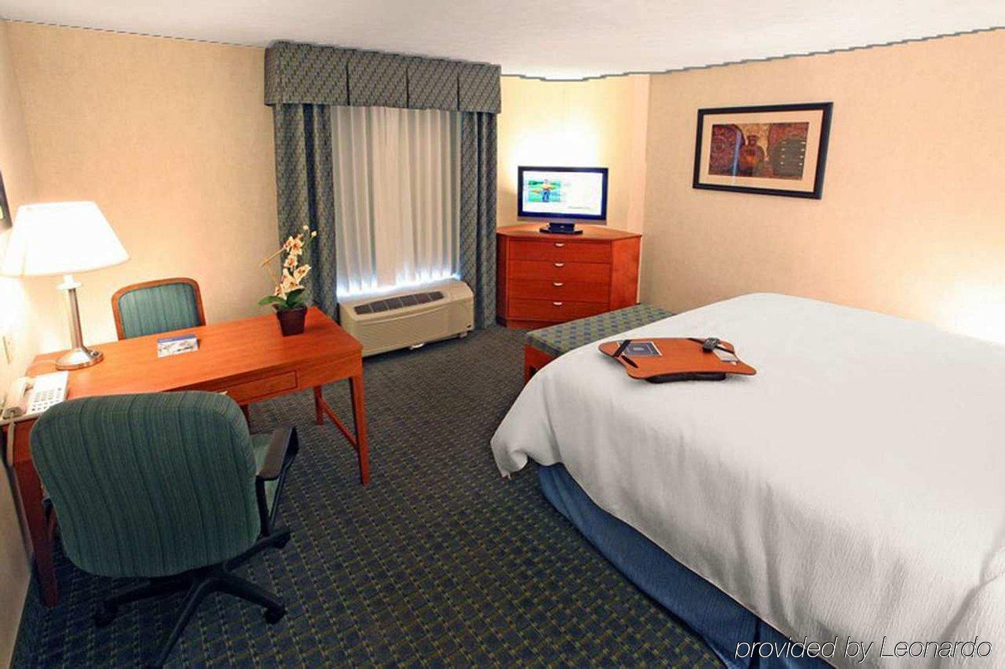 Hampton By Hilton Reynosa Zona Industrial Hotell Rum bild